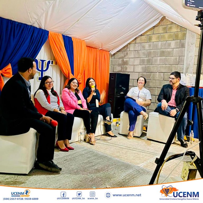 UCENM Danlí realiza foro sobre especialidades de la psicología y sus desafíos