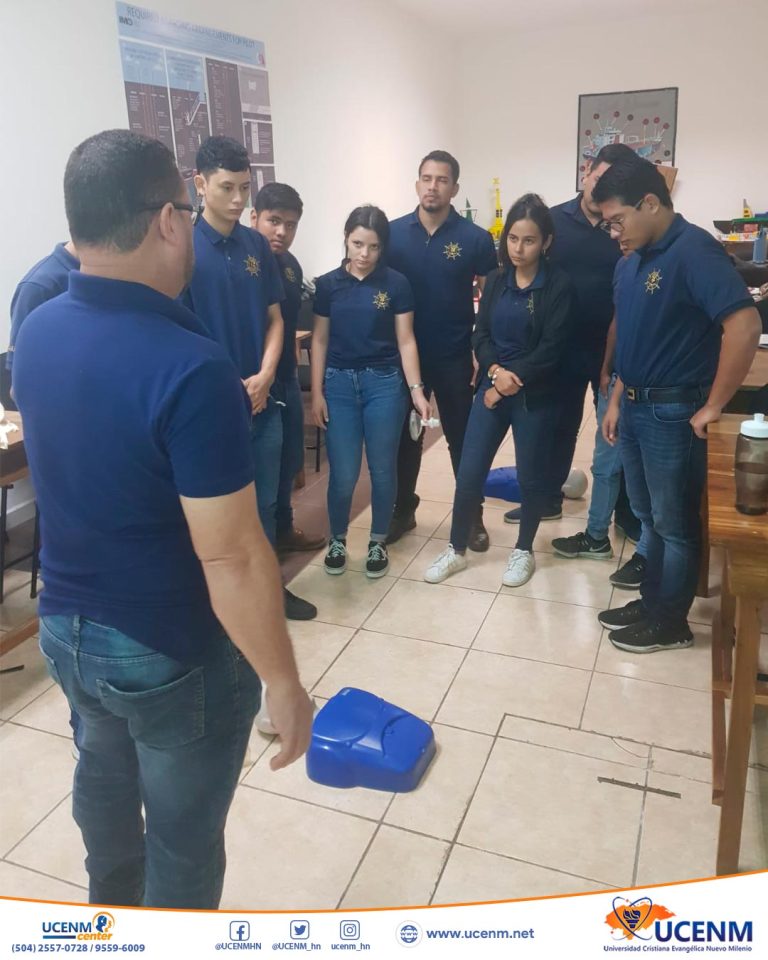 Estudiantes de la Licenciatura en Gestión Portuaria y Transporte Marítimo reciben el curso de Seguridad Marítima