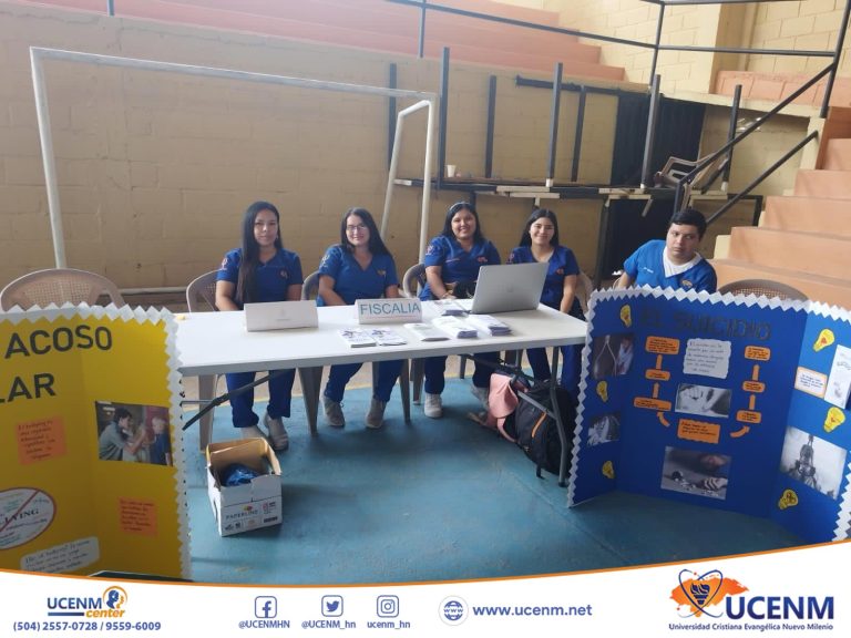 Alumnos que cursan la asignatura Adaptación Social realizan la primer Feria Informativa sobre la Prevención del Suicido 2023