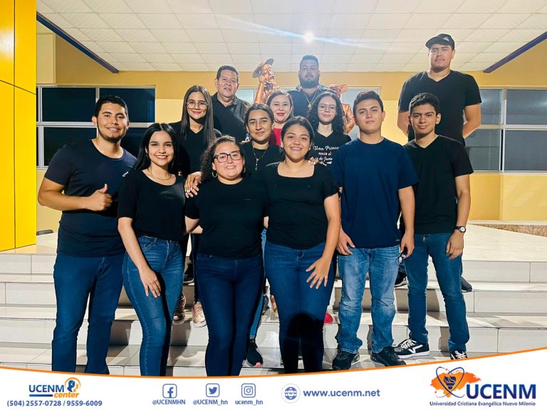 La asignatura de Teatro presenta la coreografía “Dios es amor”