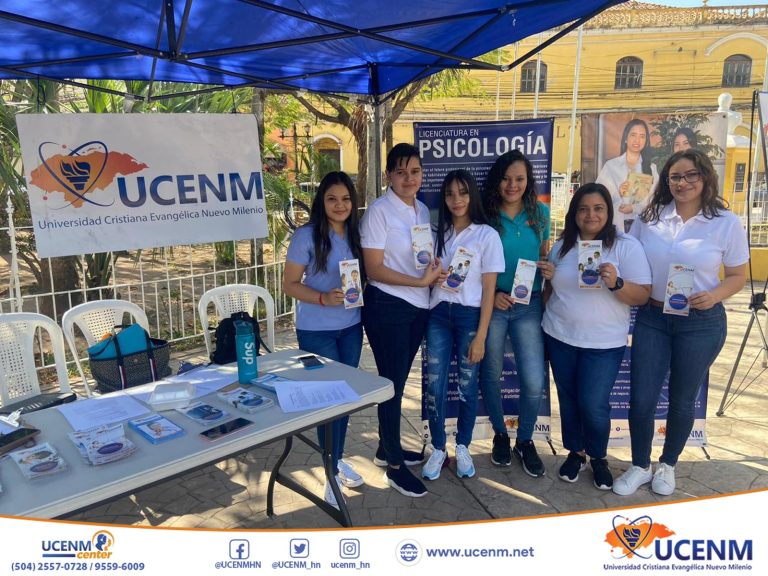 La carrera de Psicología participa en la actividad “Día Mundial de la Obesidad” en Juticalpa