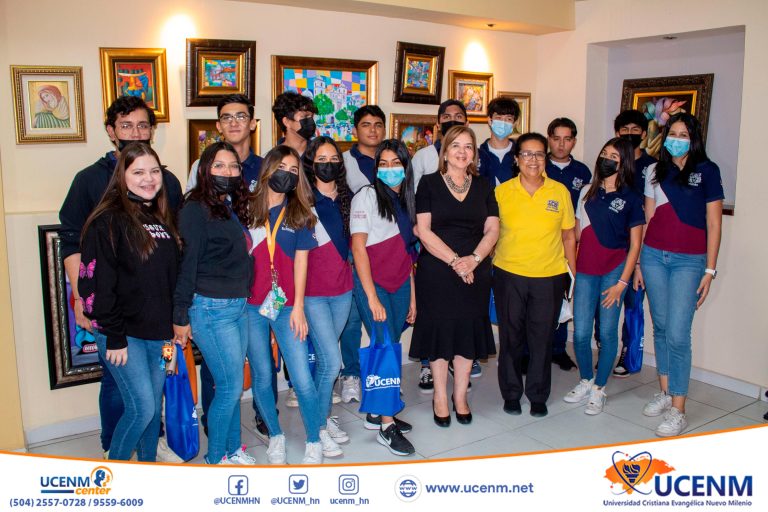 UCENM recibe la visita del Liceo Bilingüe Centroamericano