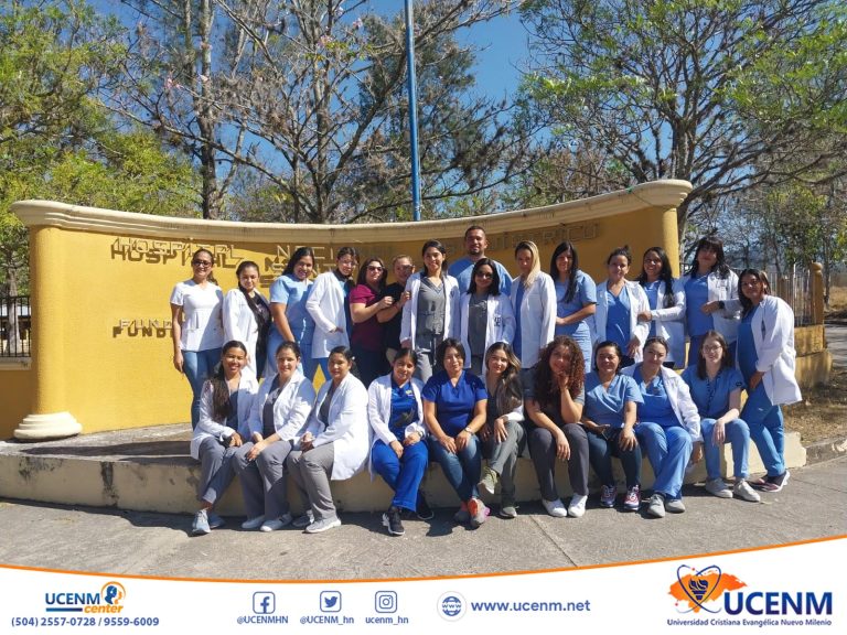 La carrera de Psicología de UCENM San Pedro Sula realiza visita al Hospital Santa Rosita