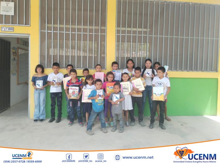 Los estudiantes que cursan la asignatura de Sociología realizaron un proyecto social en la Comunidad de Samarguala