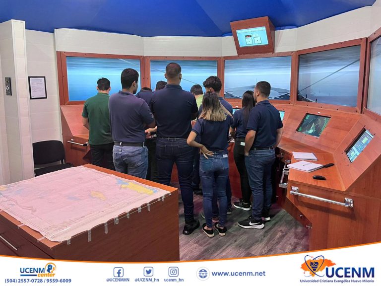 Clases de RADAR~ARPA y ECDIS de la Licenciatura en Gestión Portuaria y Transporte Marítimo