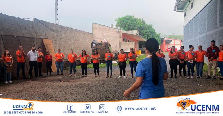 Estudiantes de la clase Prácticas Laborales imparten charla en la empresa C&C