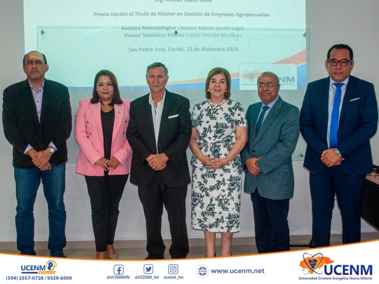 El Ing. Roldán Suazo Nuila sustenta su tesis previo a la obtención del títutlo de máster en Gestión de Empresas Agropecuarias